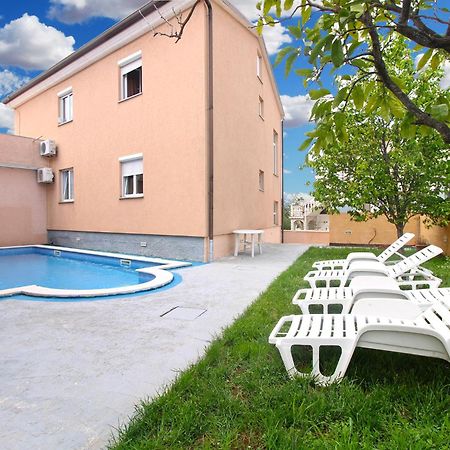 Apartments Edin 1359 Peroj Exterior foto